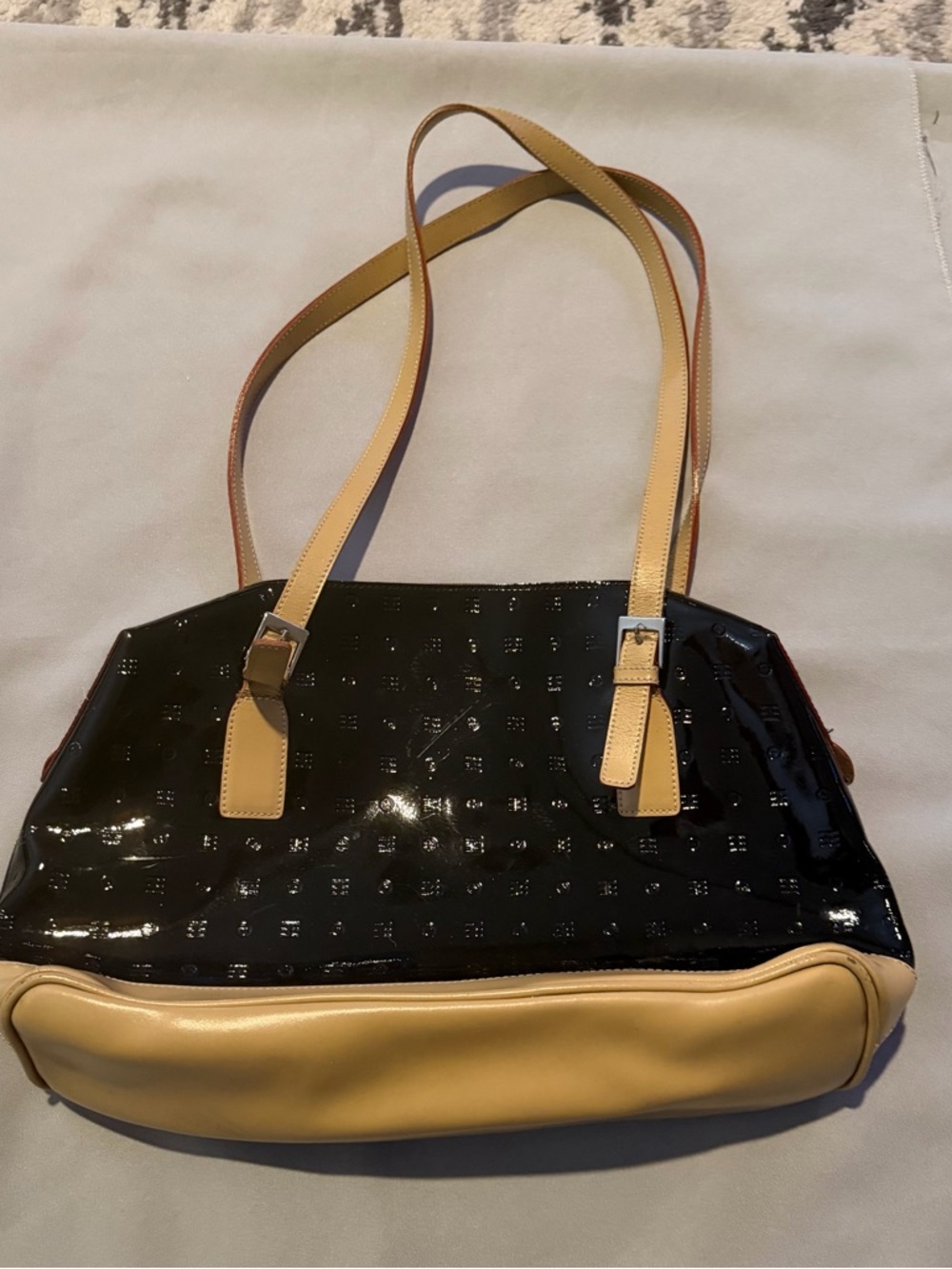 Arcadia Black and Tan Patent Leather Shoulder Bag Made in Italy